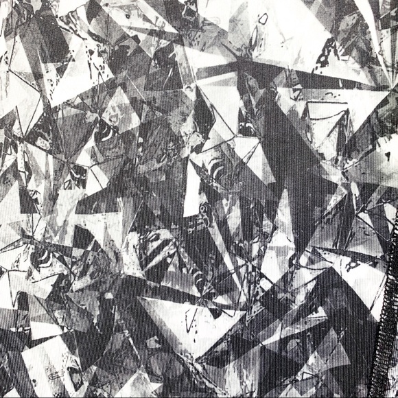 Patterned Athletic Works Grey White Tank - Picture 6 of 7